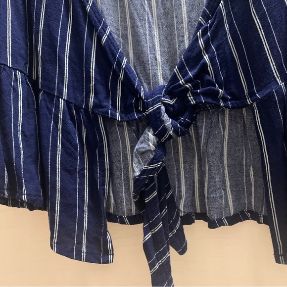 PacSun Peplum Tie-Back Cropped Tank Top - Picture 5 of 10